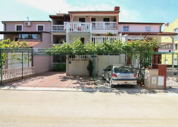 Apartments Kristina Fazana D